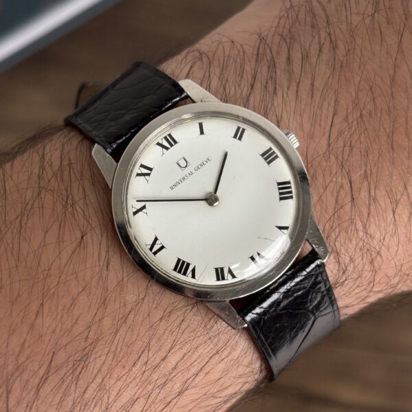 Universal Genève vintage dress watch