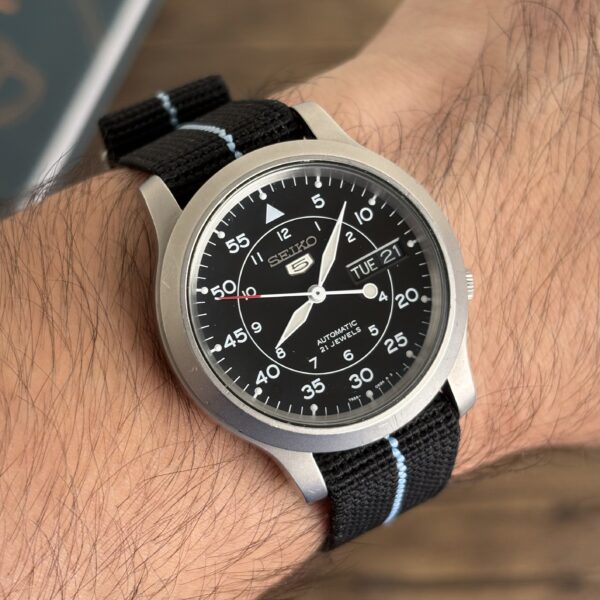 Seiko 5 Automatic "Flieger" Military 37mm - Ref. SNK809 - Un Clásico de Culto