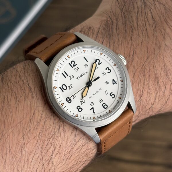 Timex Expedition North Field Mechanical 38mm — Ref. TW2V00600 — Cristal de Zafiro — Cuerda Manual