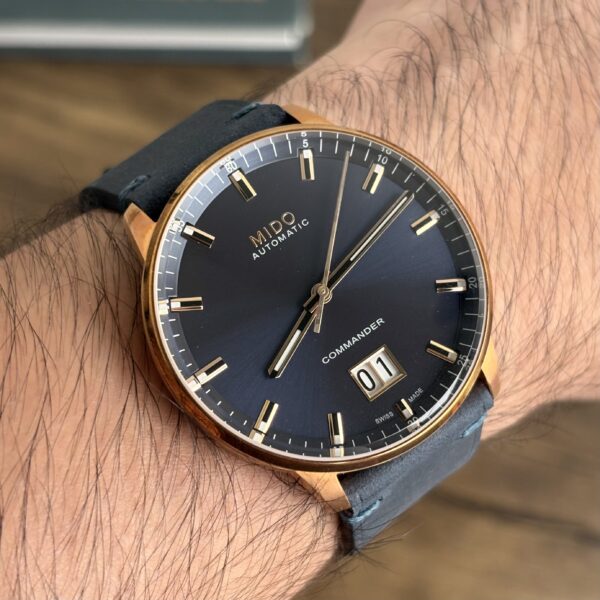 Mido Commander Big Date 42mm — PVD Oro Rosa y Esfera Antracita — Ref. M021.626.36.051.01